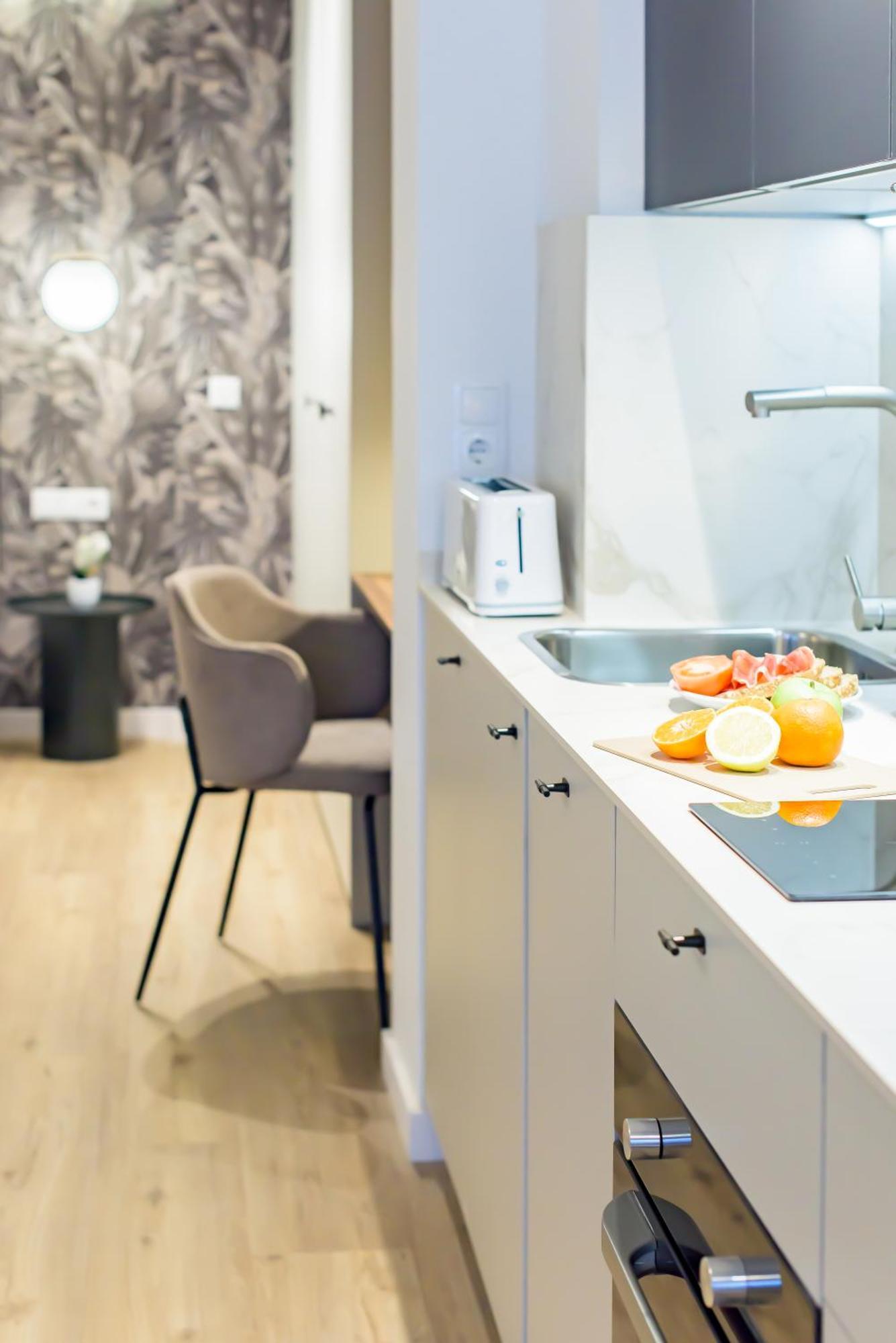 Myflats Premier Suites Аликанте Экстерьер фото